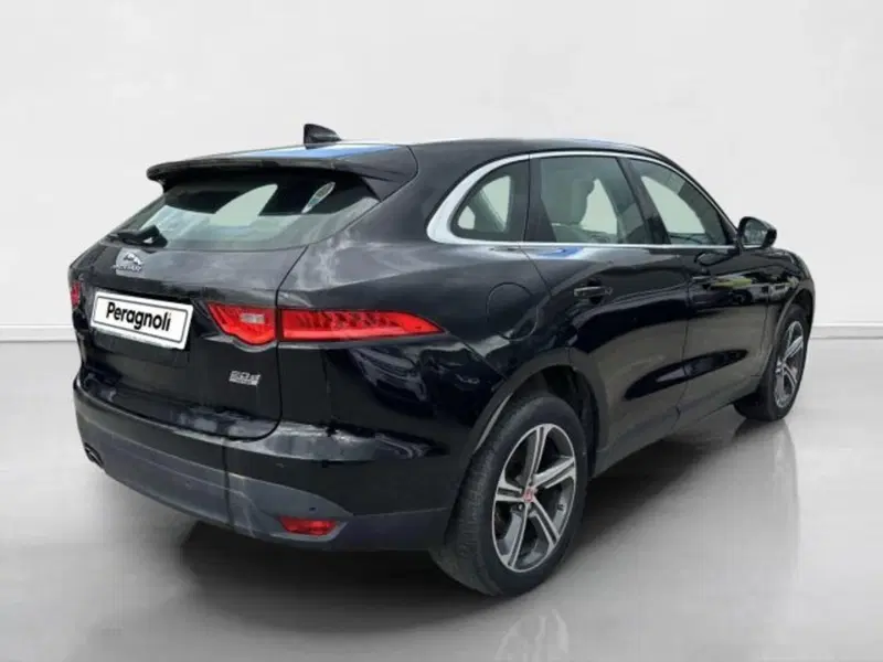 Jaguar F-Pace usata a Siena (2)