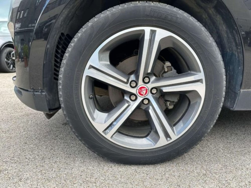Jaguar F-Pace usata a Siena (9)
