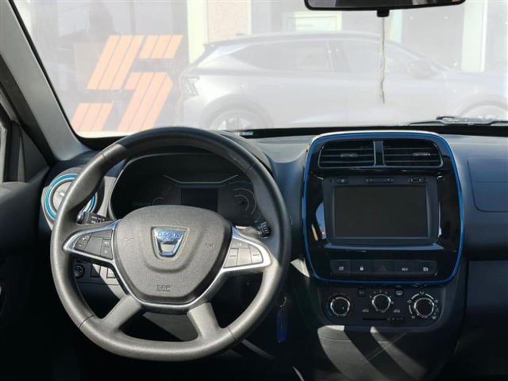 Dacia Spring usata a Livorno (11)