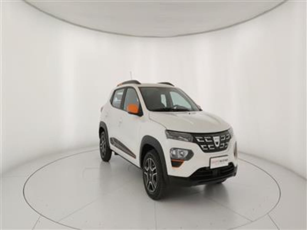 Dacia Spring usata a Bari (11)