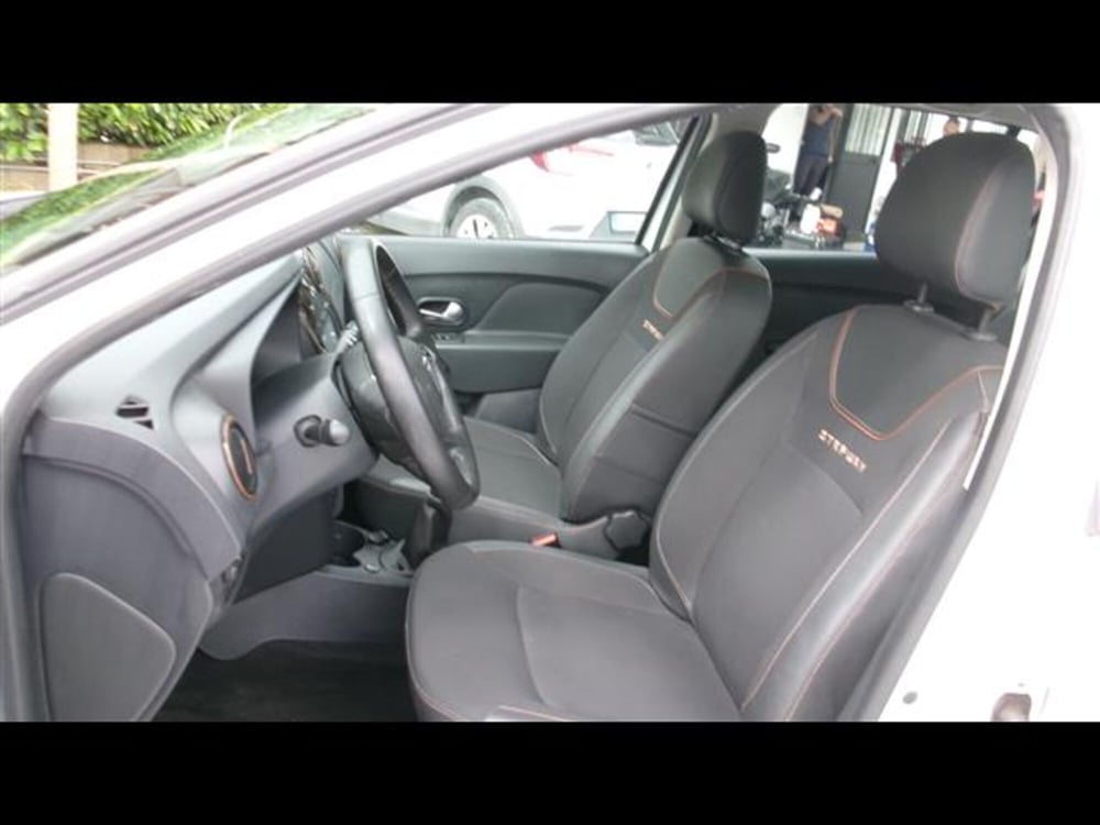 Dacia Sandero usata a Firenze (6)