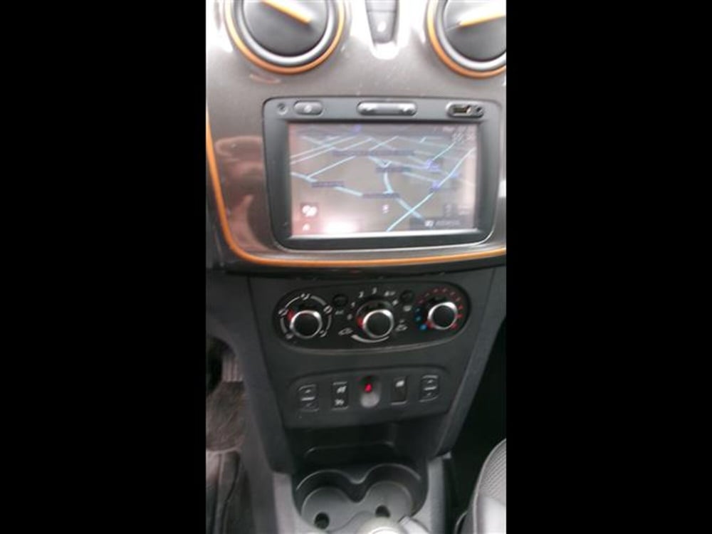 Dacia Sandero usata a Firenze (9)