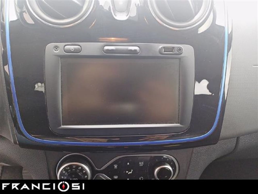 Dacia Sandero usata a Modena (9)