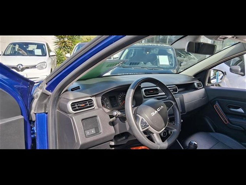 Dacia Duster usata a Firenze (8)
