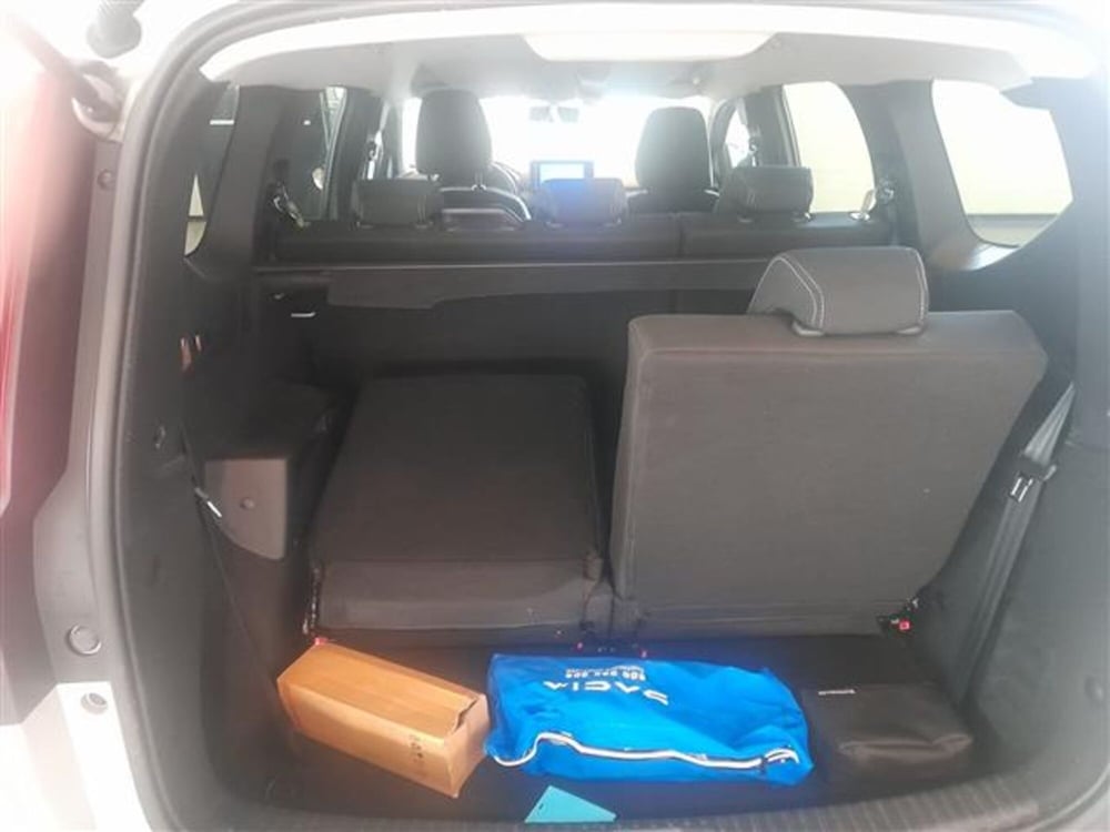 Dacia Jogger usata a Cremona (12)