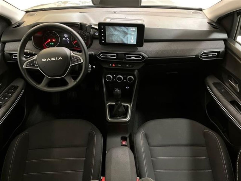 Dacia Jogger usata a Como (9)