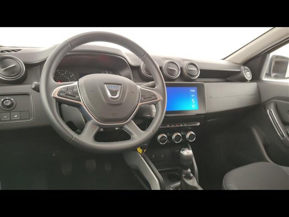 Dacia Duster usata a Milano (9)
