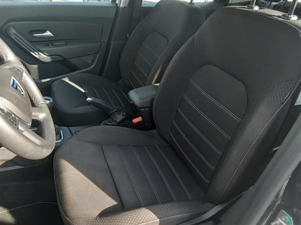 Dacia Duster usata a Firenze (9)
