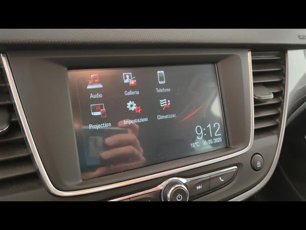 Opel Crossland X usata a Milano (13)