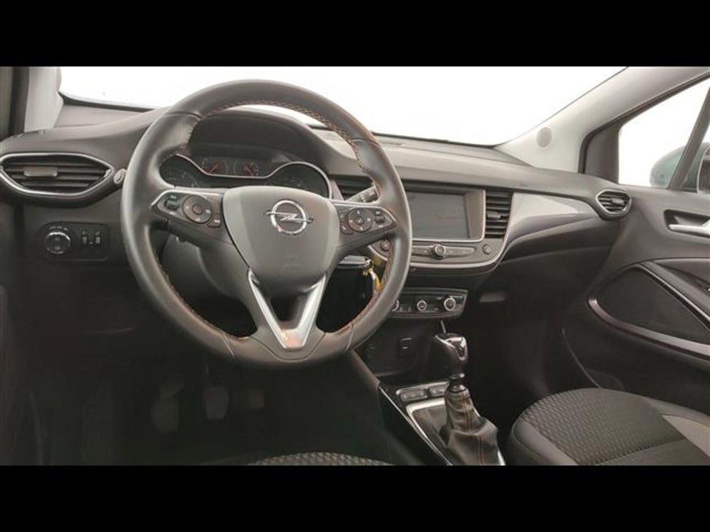 Opel Crossland X usata a Milano (9)