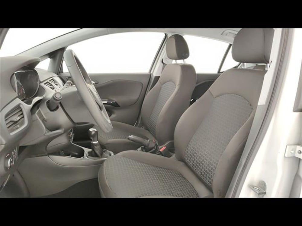 Opel Corsa usata a Milano (10)