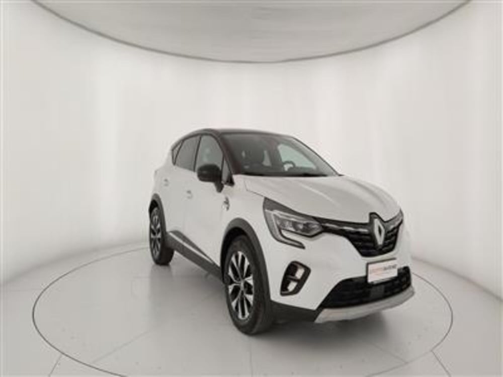 Renault Captur usata a Bari (11)