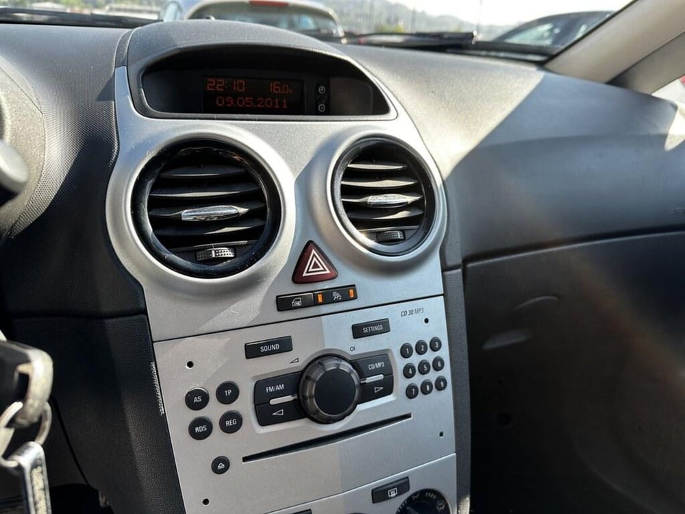 Opel Corsa usata a Torino (13)