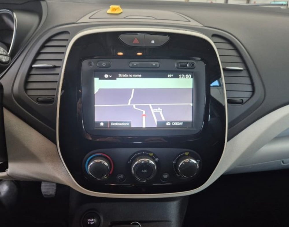 Renault Captur usata a Oristano (15)