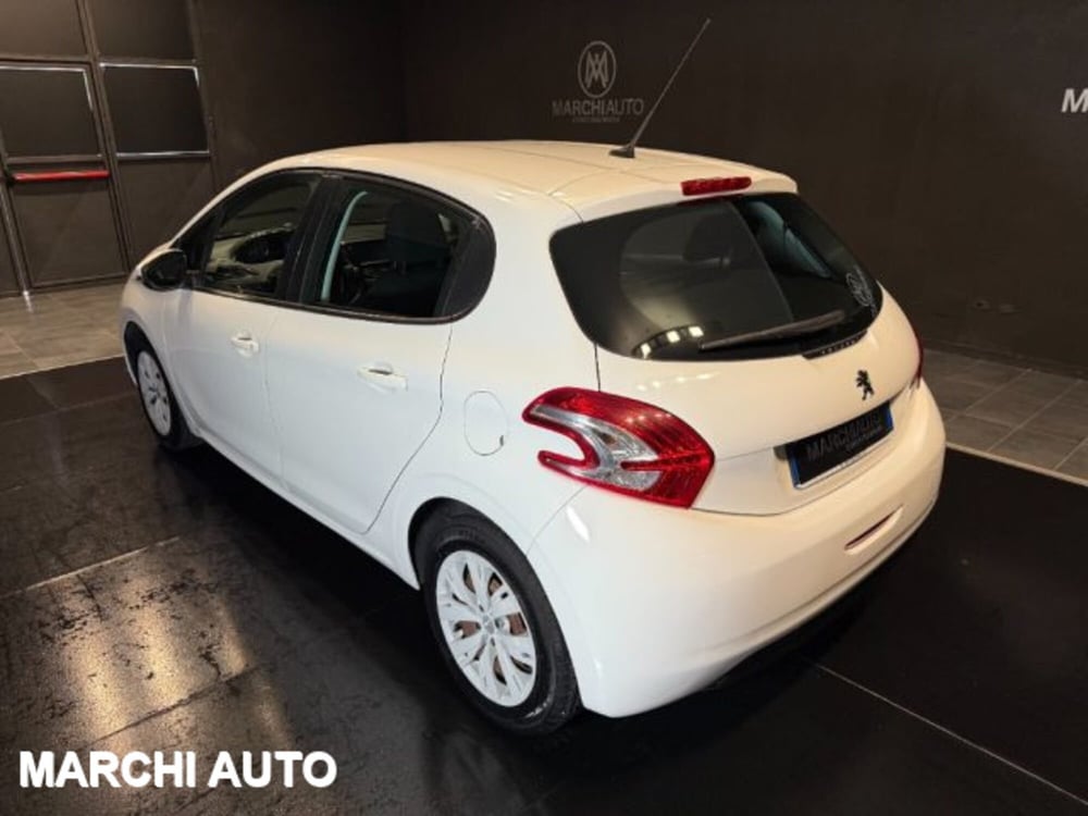 Peugeot 208 usata a Perugia (7)