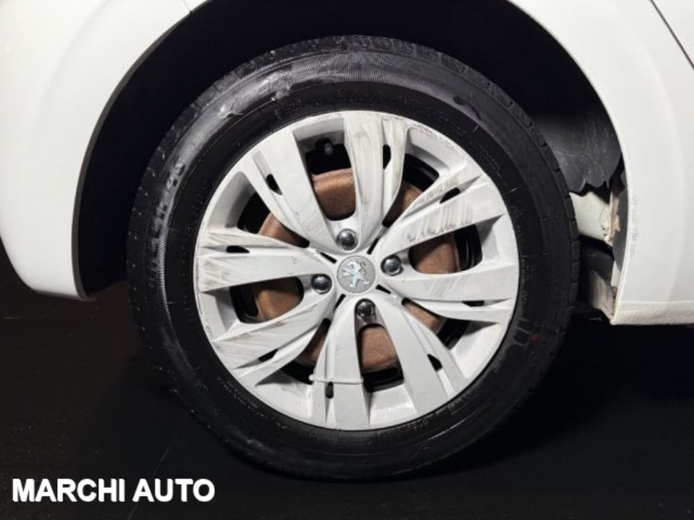 Peugeot 208 usata a Perugia (9)