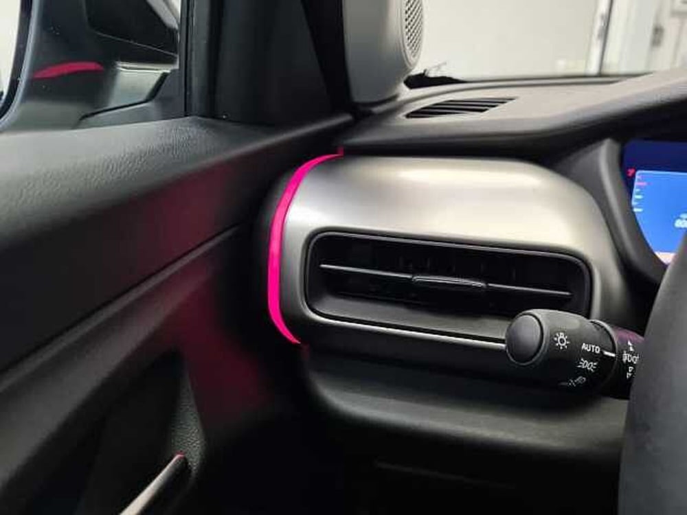 Jeep Avenger usata a Brescia (20)