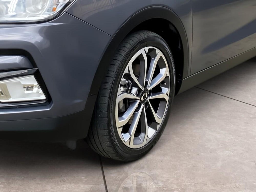 Ssangyong Tivoli usata a Torino (15)