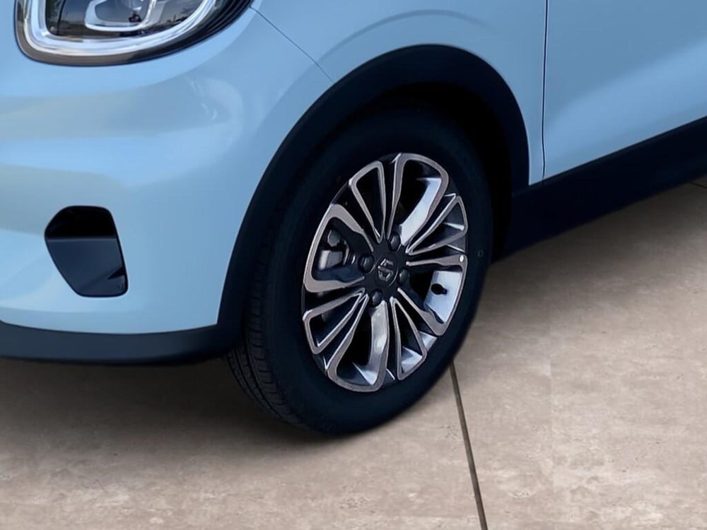 Leapmotor T03 nuova a Torino (15)