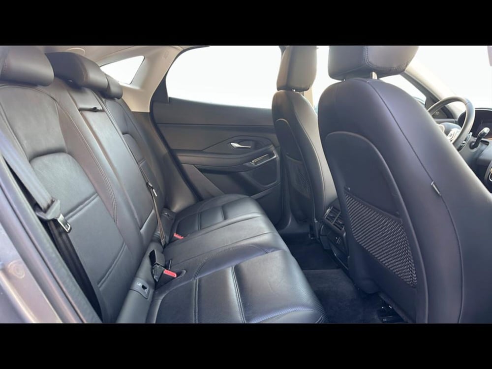 Jaguar E-Pace usata a Varese (5)