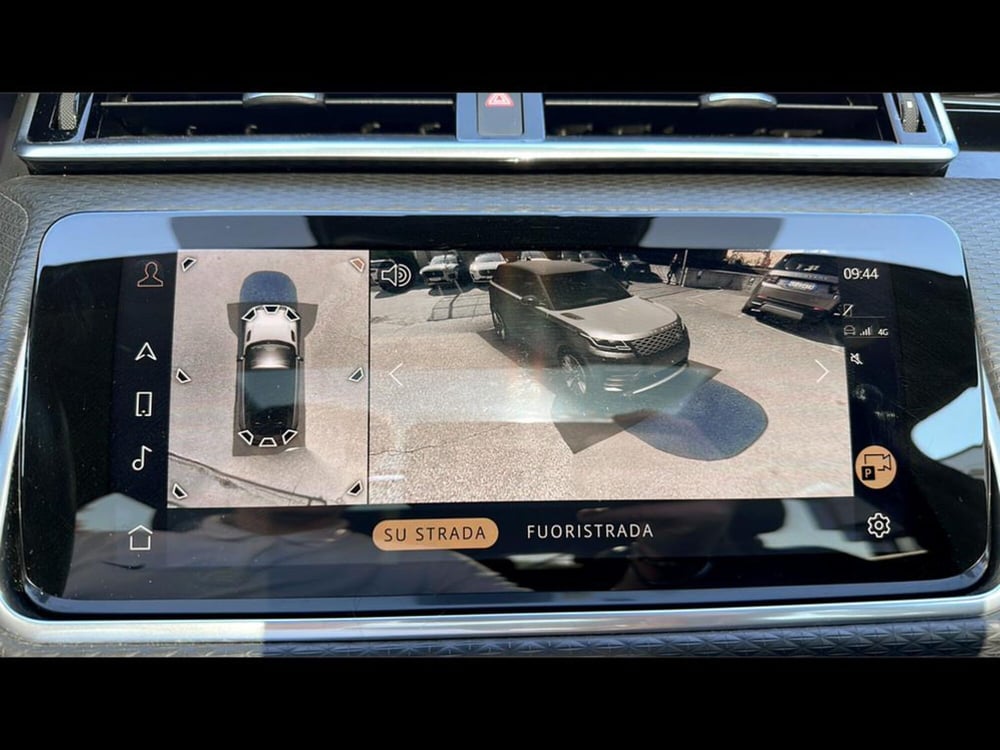 Land Rover Range Rover Velar usata a Varese (12)