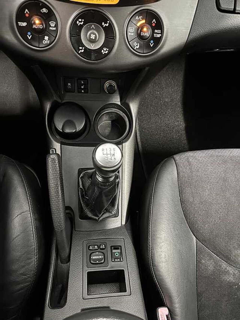 Toyota Rav4 usata a Macerata (11)