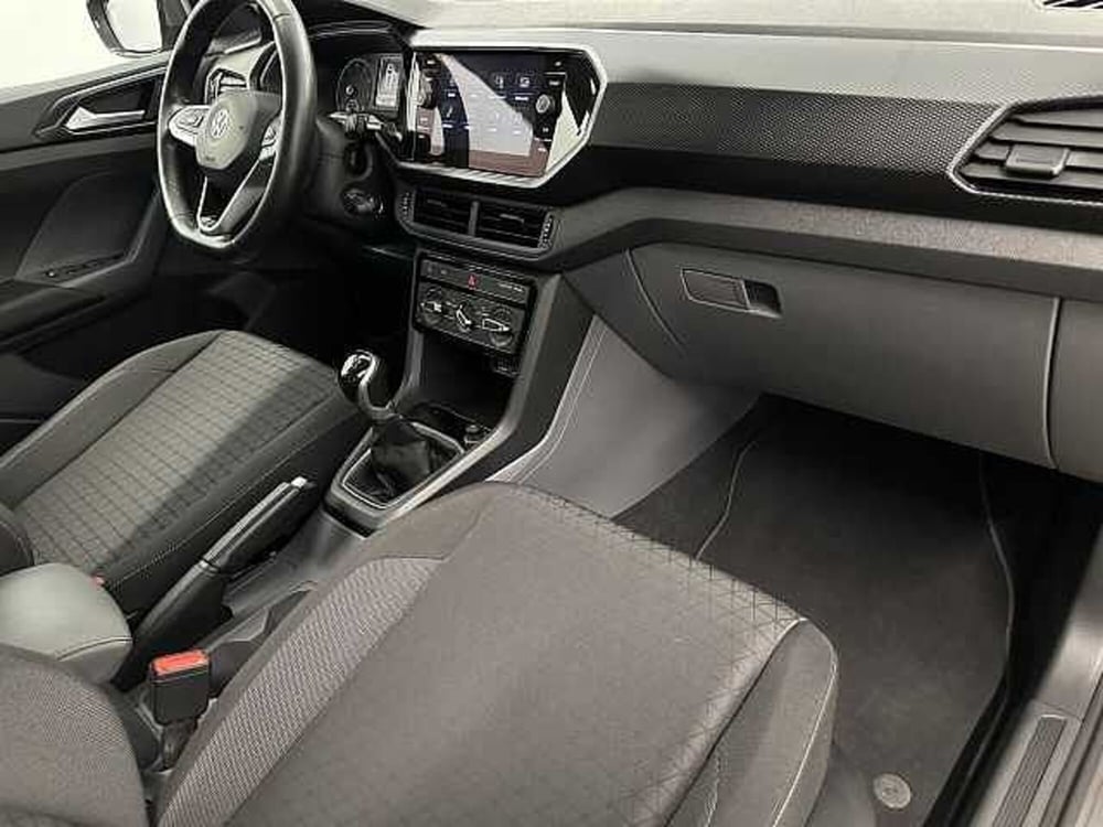 Volkswagen T-Cross usata a Macerata (15)