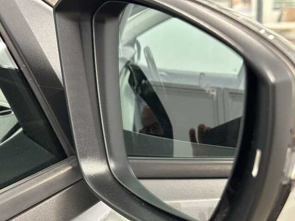 Volkswagen T-Cross usata a Macerata (18)
