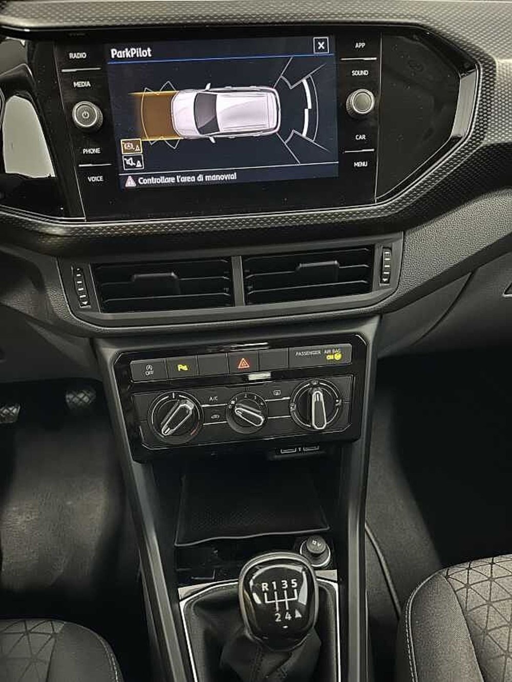 Volkswagen T-Cross usata a Macerata (9)