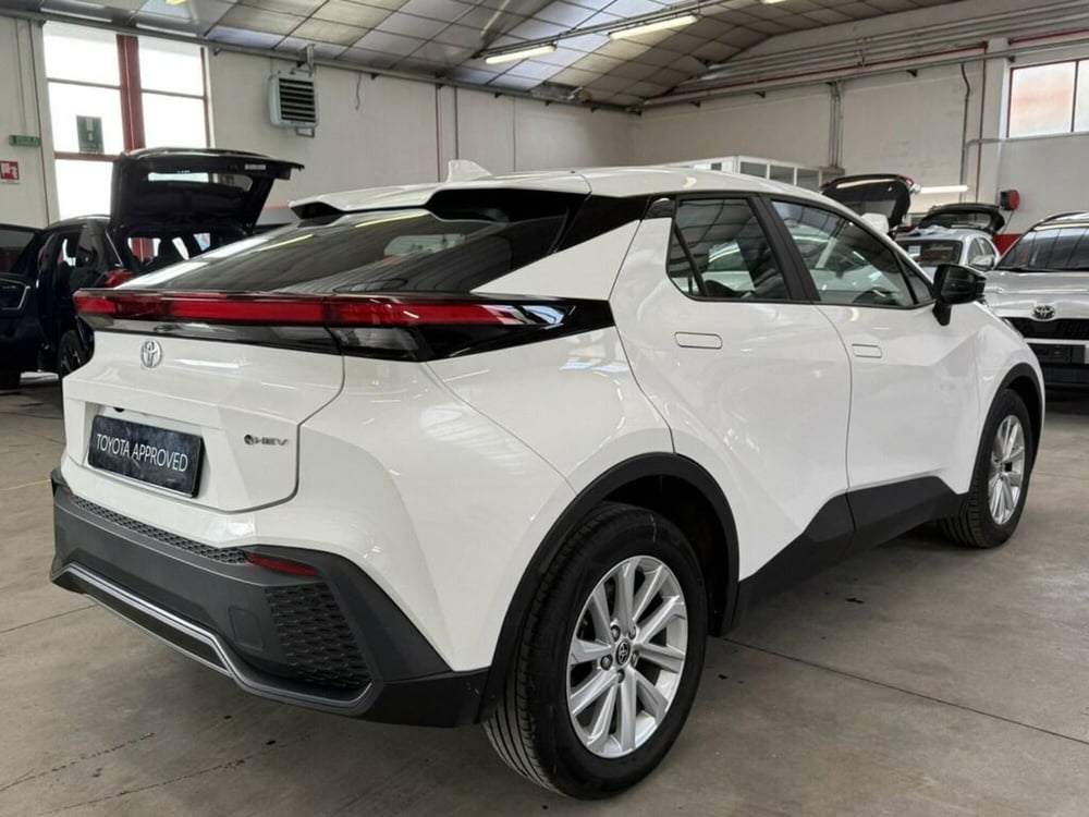 Toyota Toyota C-HR usata a Monza e Brianza (6)