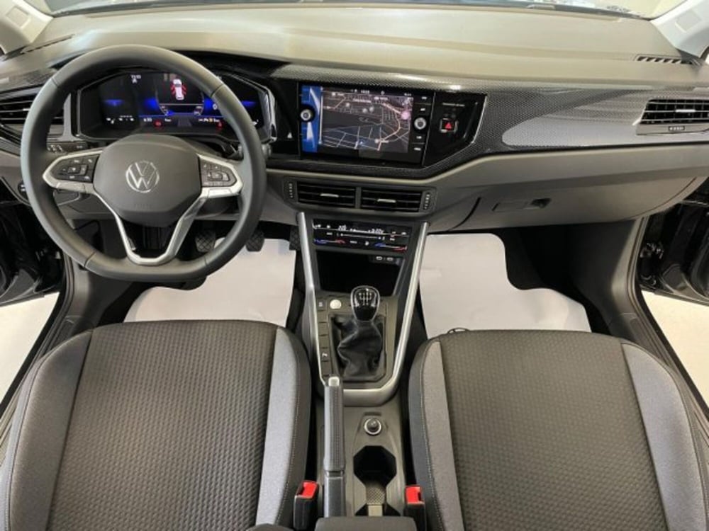 Volkswagen Taigo nuova a Cuneo (9)