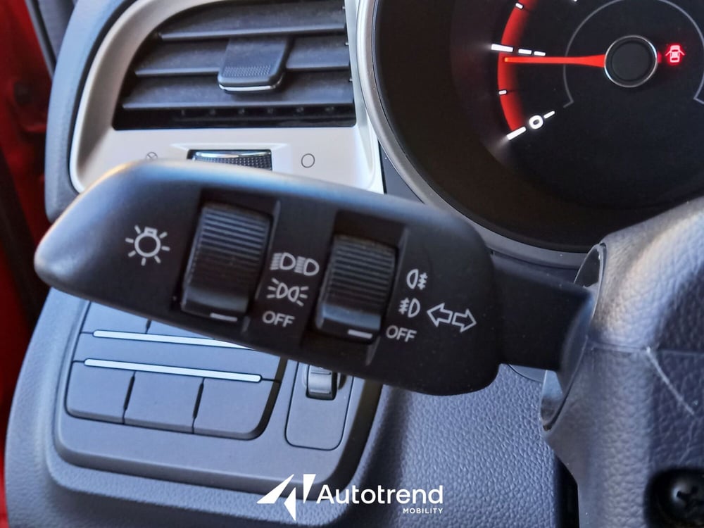 Ssangyong Tivoli usata a Bari (11)