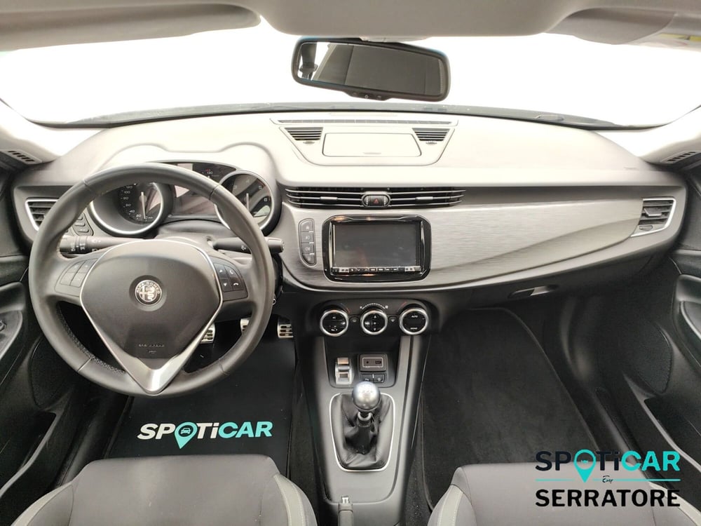 Alfa Romeo Giulietta usata a Como (14)