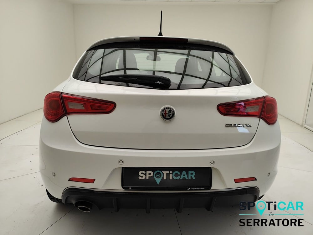 Alfa Romeo Giulietta usata a Como (6)