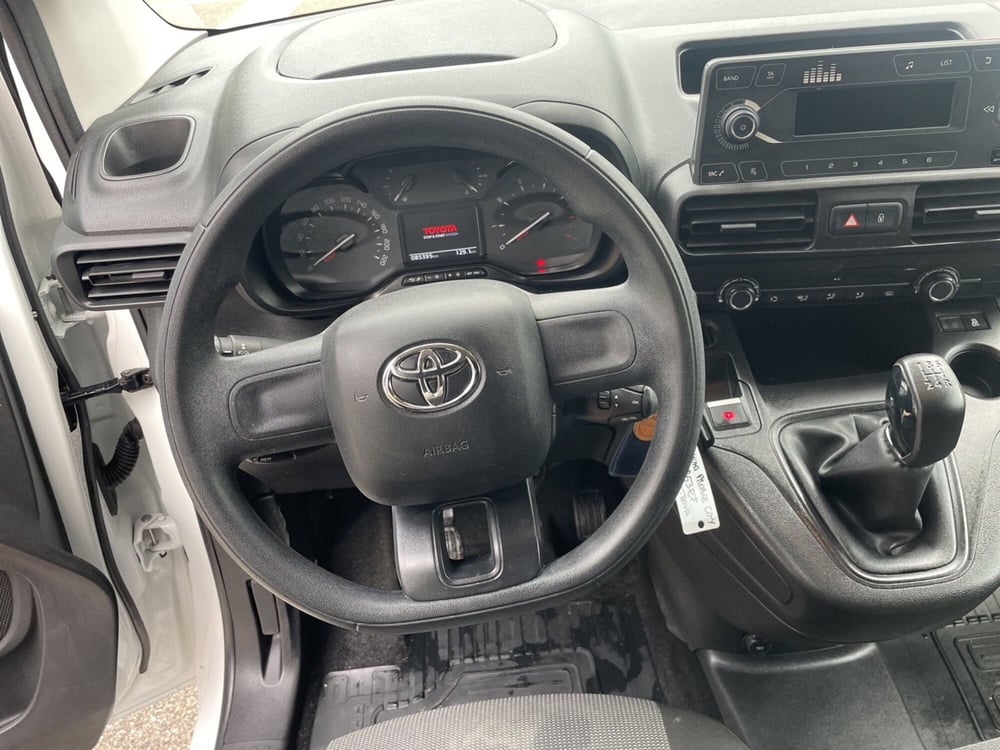 Toyota Proace City Furgone usata a Piacenza (9)