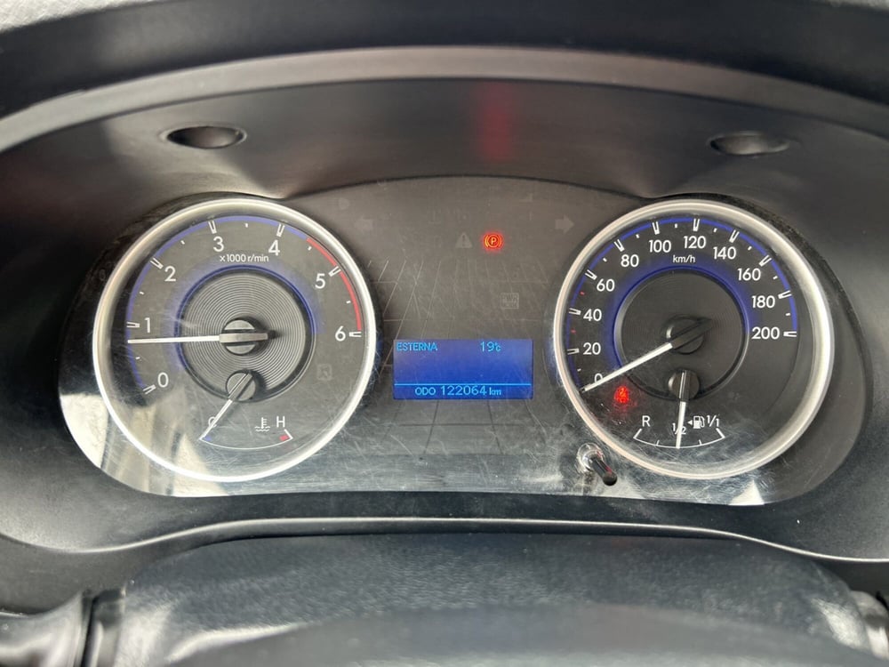 Toyota Hilux usata a Piacenza (14)