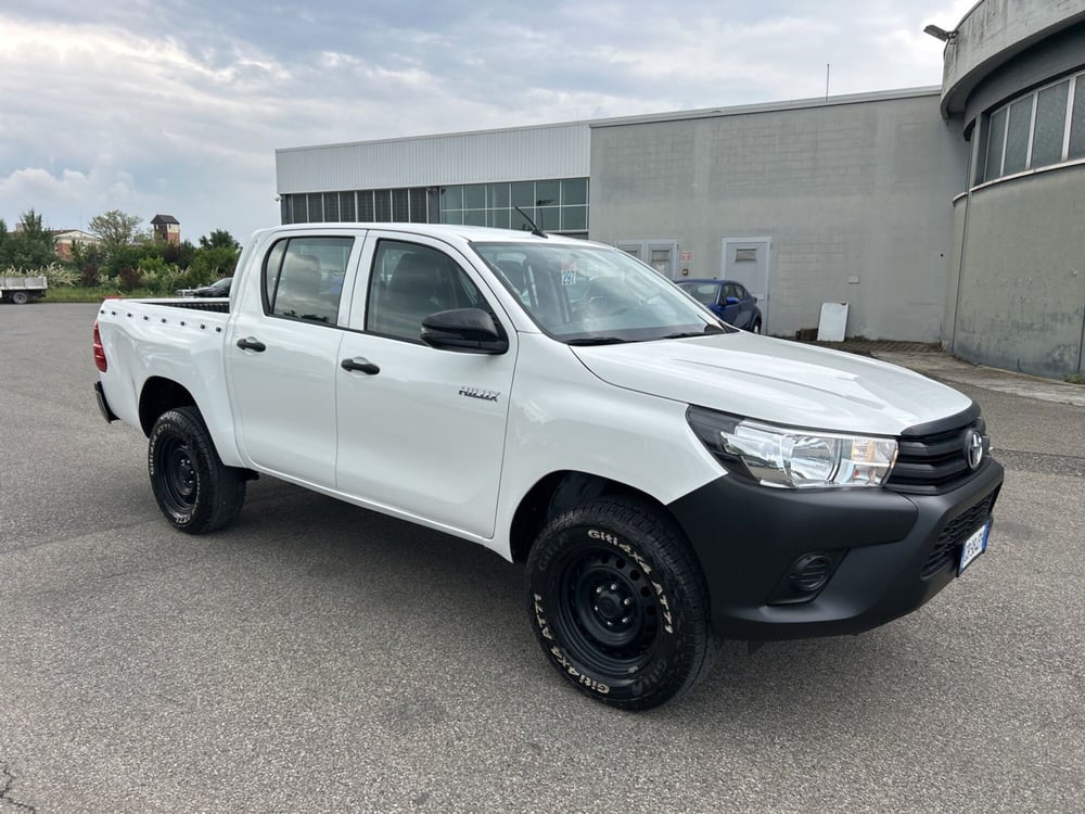 Toyota Hilux usata a Piacenza (8)