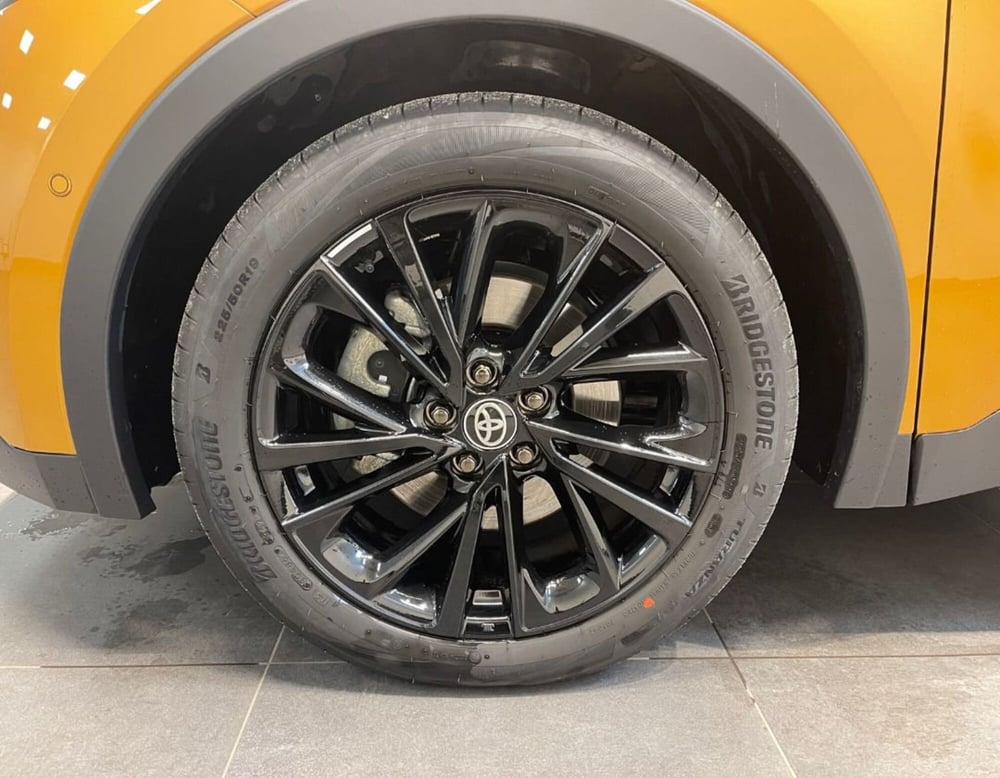 Toyota Toyota C-HR usata a Ferrara (15)