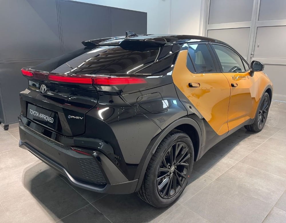 Toyota Toyota C-HR usata a Ferrara (18)