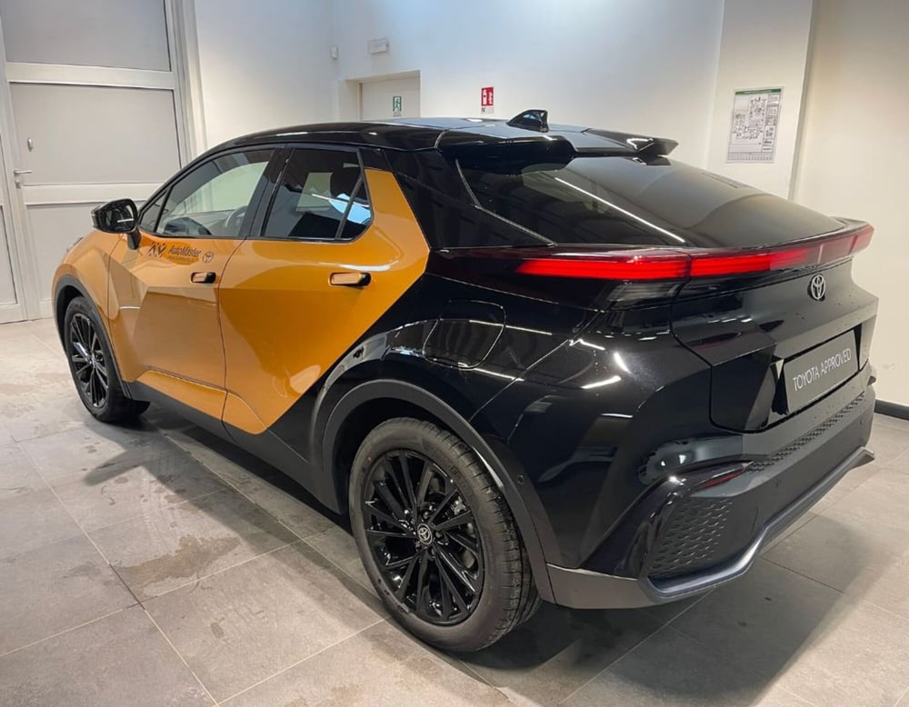 Toyota Toyota C-HR usata a Ferrara (17)
