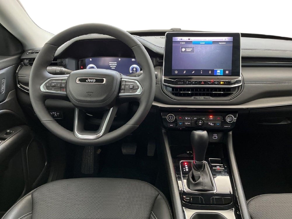 Jeep Compass nuova a Torino (11)