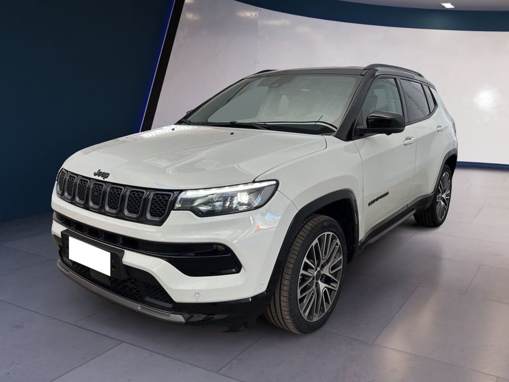 Jeep Compass nuova a Torino (2)