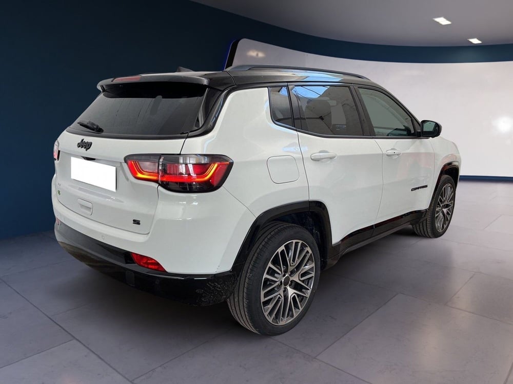 Jeep Compass nuova a Torino (4)