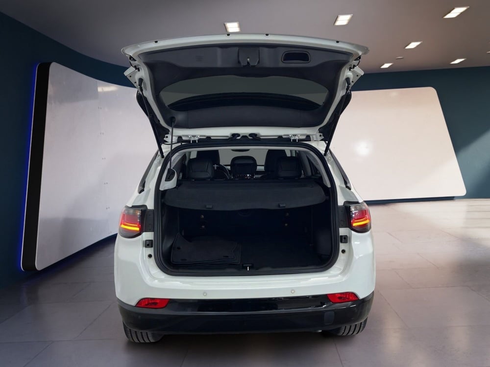 Jeep Compass nuova a Torino (7)