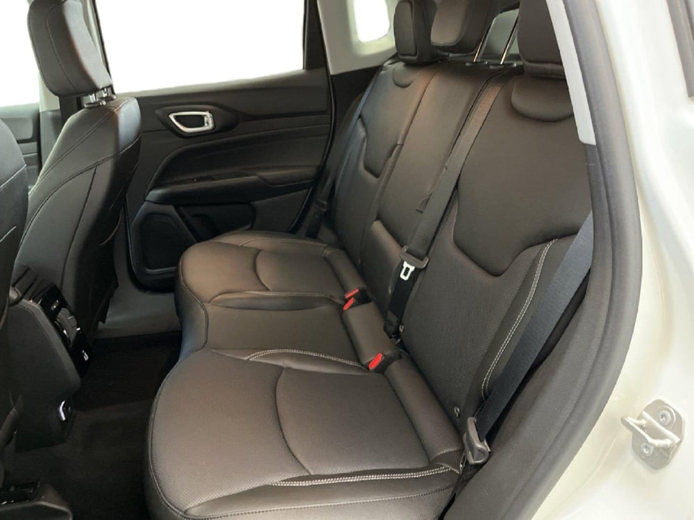 Jeep Compass nuova a Torino (9)