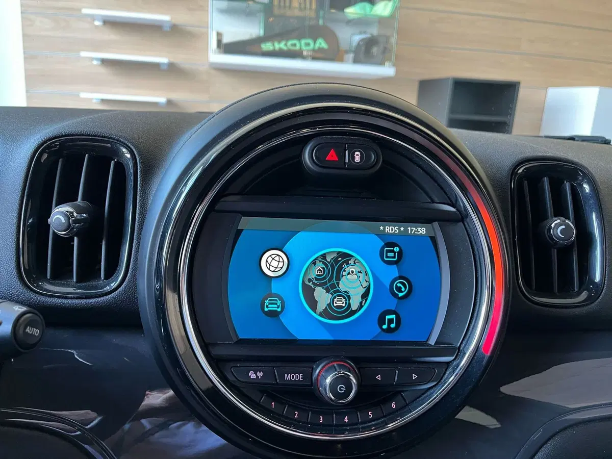 MINI Mini Countryman usata a Milano (16)
