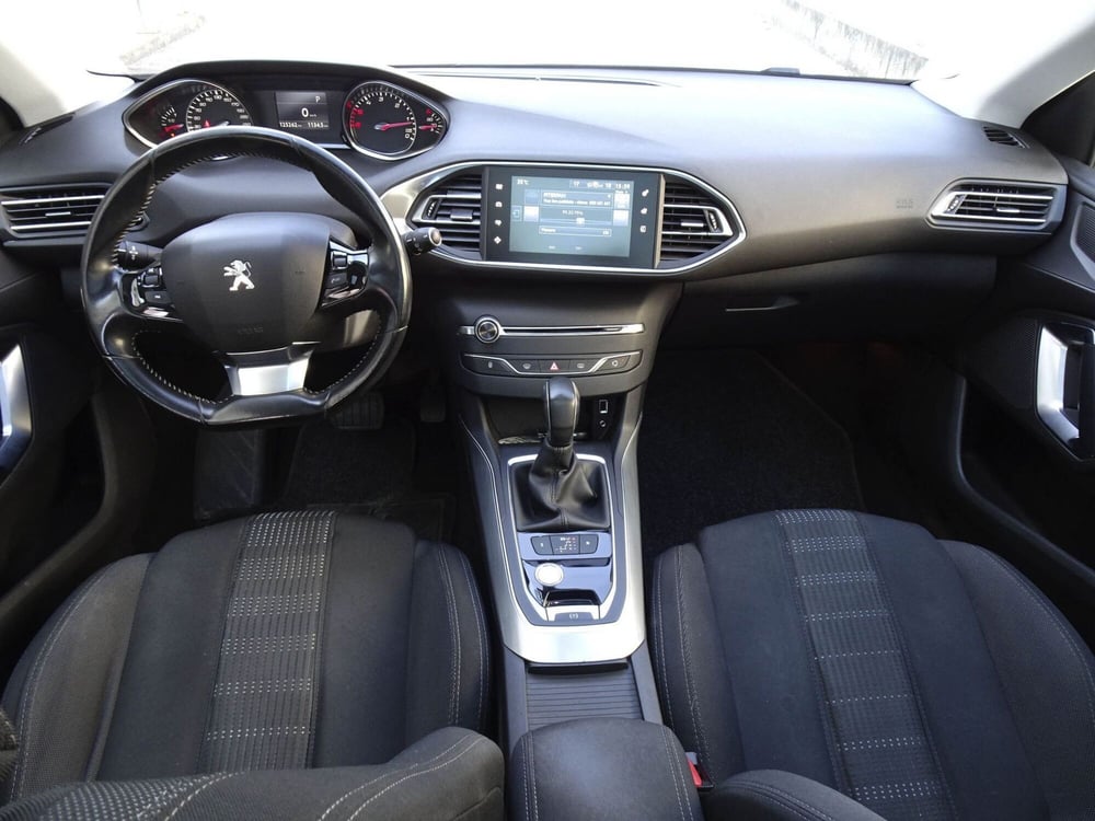 Peugeot 308 SW usata a Treviso (13)