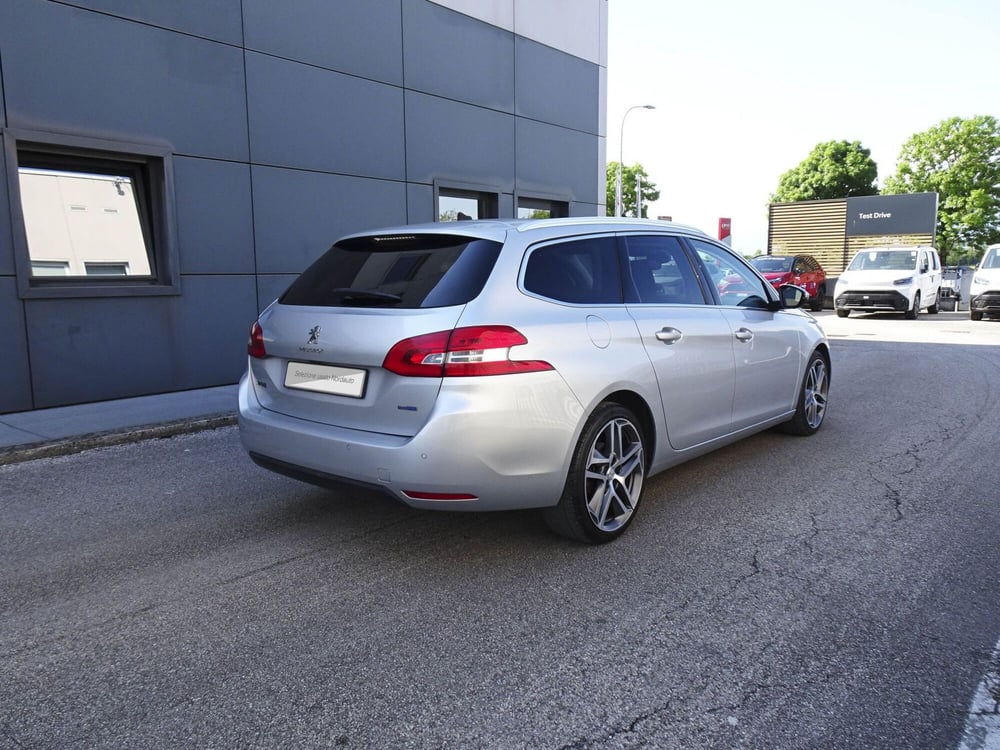 Peugeot 308 SW usata a Treviso (5)