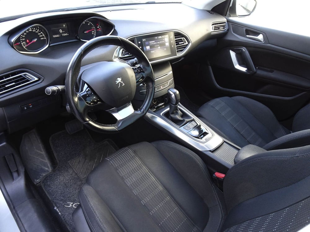 Peugeot 308 SW usata a Treviso (9)