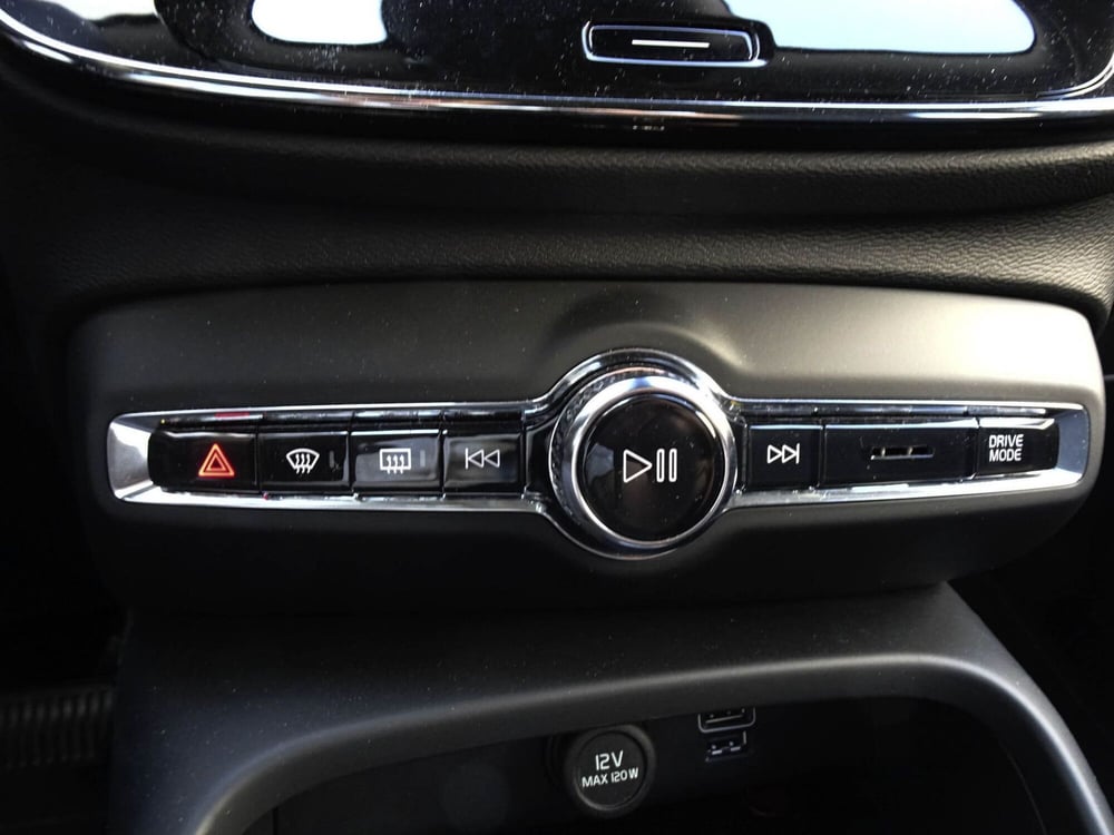 Volvo XC40 usata a Treviso (20)